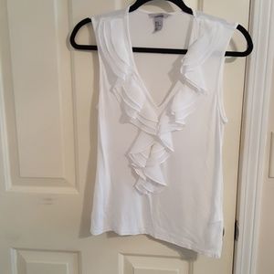 Sleeveless White ruffle v-neck shirt
